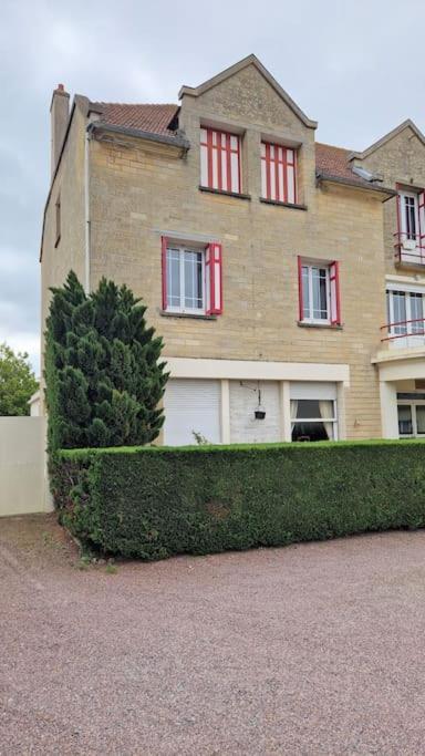 Appartement Ouistreham Proche Centre Et Plage Exteriör bild