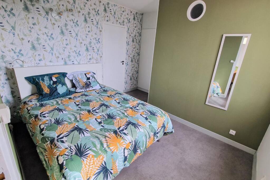 Appartement Ouistreham Proche Centre Et Plage Exteriör bild